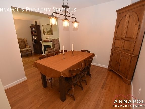 5th image of 518 Bay Dale Ct