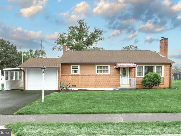 2441 Princeton Rd, York, PA 17402