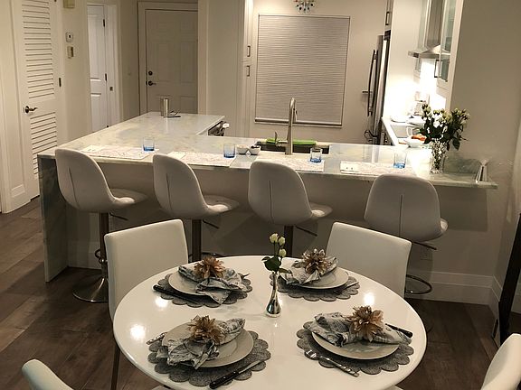 4th image of 9103 Vanderbilt Dr APT 306