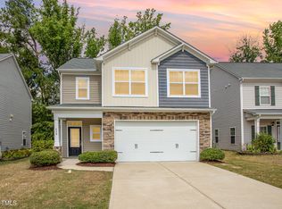 628 Smithridge Way, Fuquay Varina, NC 27526