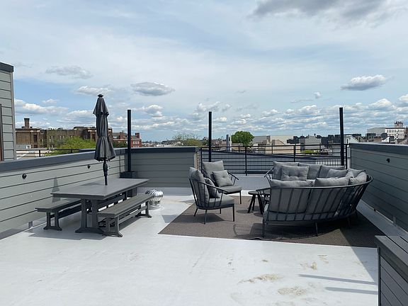 3rd image of 2508 Grays Ferry Ave #4