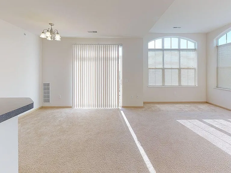 2-Bedroom2-Bathroom-Den-Unit-152-302 - Living Room