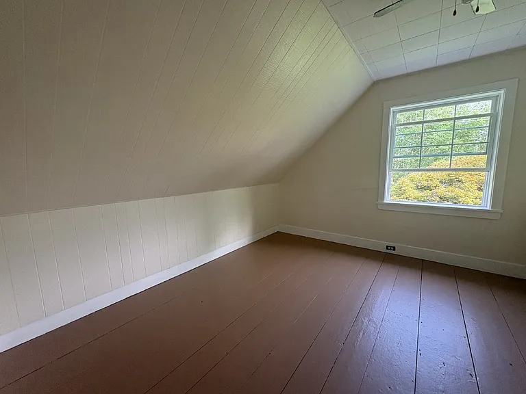 497 Steele Hill Rd #A — Photo 12