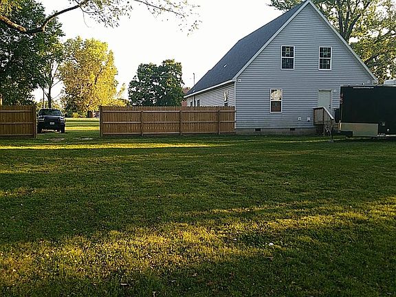 11 foot gate into back yard