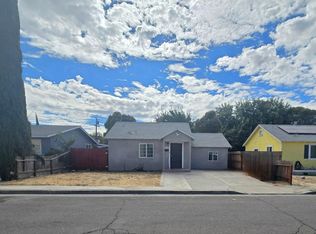1221 Center Ln, Los Banos, CA 93635