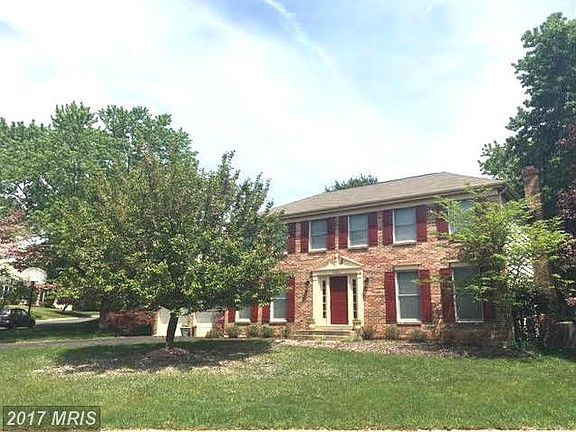 3rd image of 11 Boat House Ct