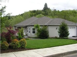 857 SE Sharon Ave, Roseburg, OR 97470
