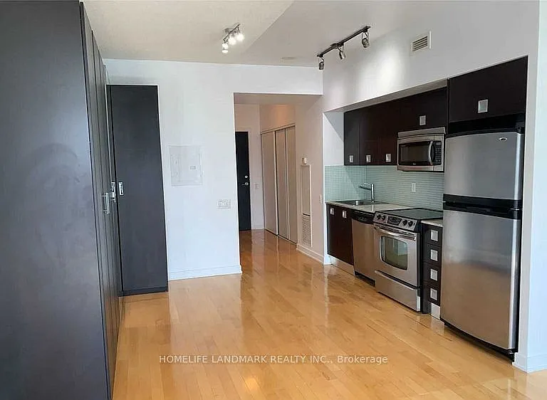 33 Charles St E #1604 — Photo 19