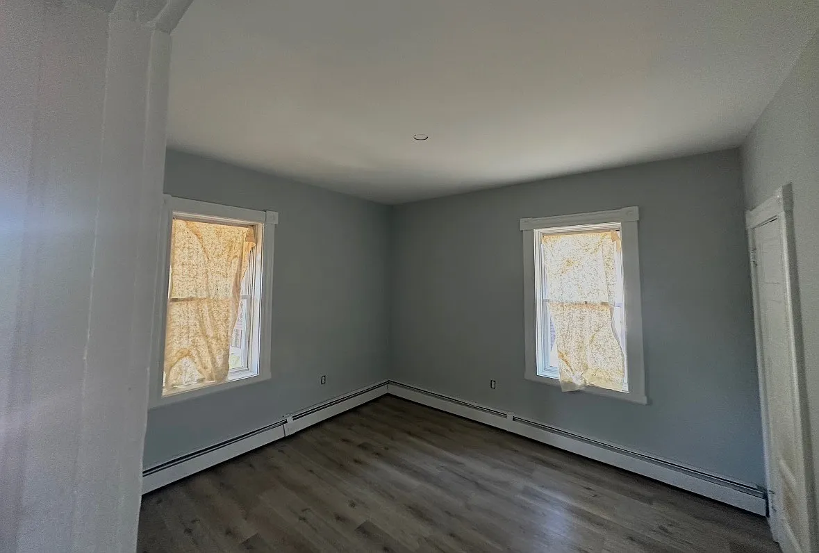 3 bed, $1,900 — Photo 4