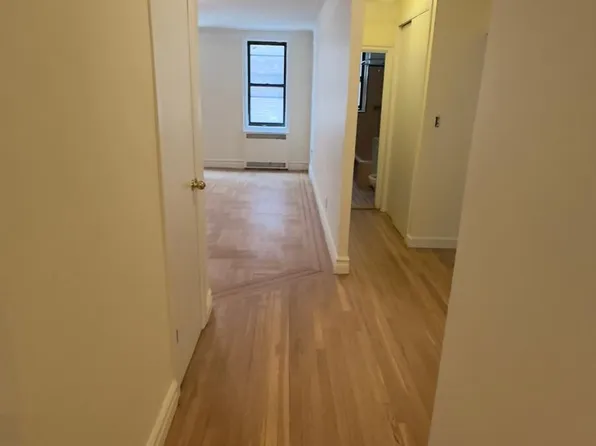 570 Westminster Road image 8 of 15