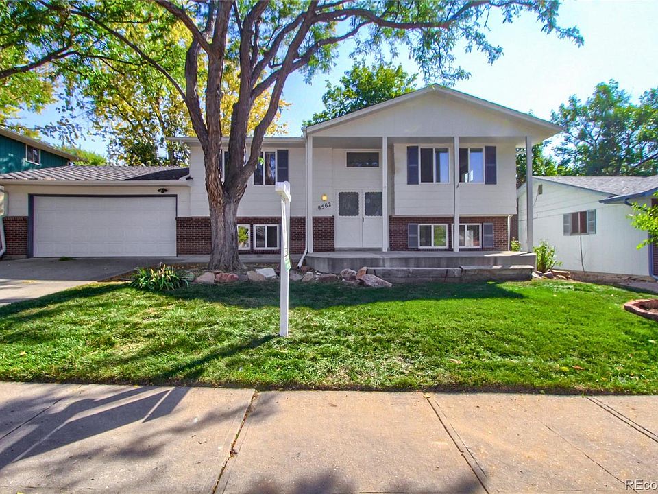1st image of 8562 E Layton Ave