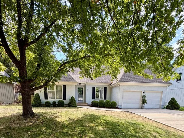 15221 W 84th Ter, Lenexa, KS 66219