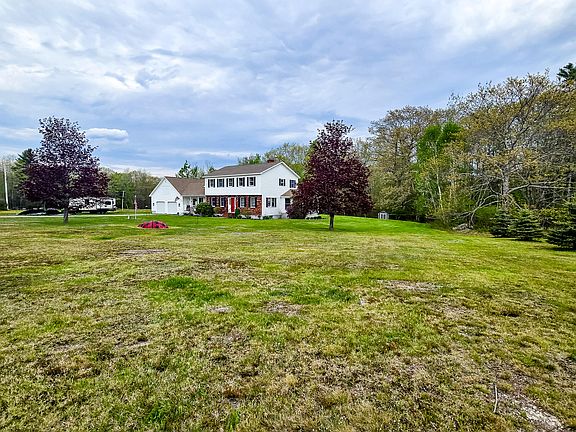 3rd image of 7 Fox Run Road