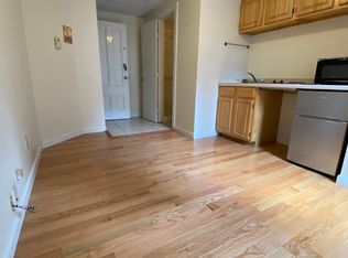 302 Newbury St APT 12, Boston, MA 02115