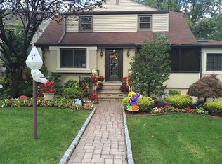 36 Walnut St, Fairview, NJ 07022