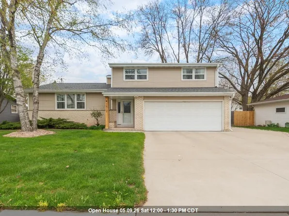 1512 Cormier Rd, Green Bay, WI 54313