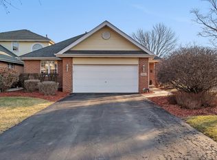 7685 Thistlewood Ln, Frankfort, IL 60423