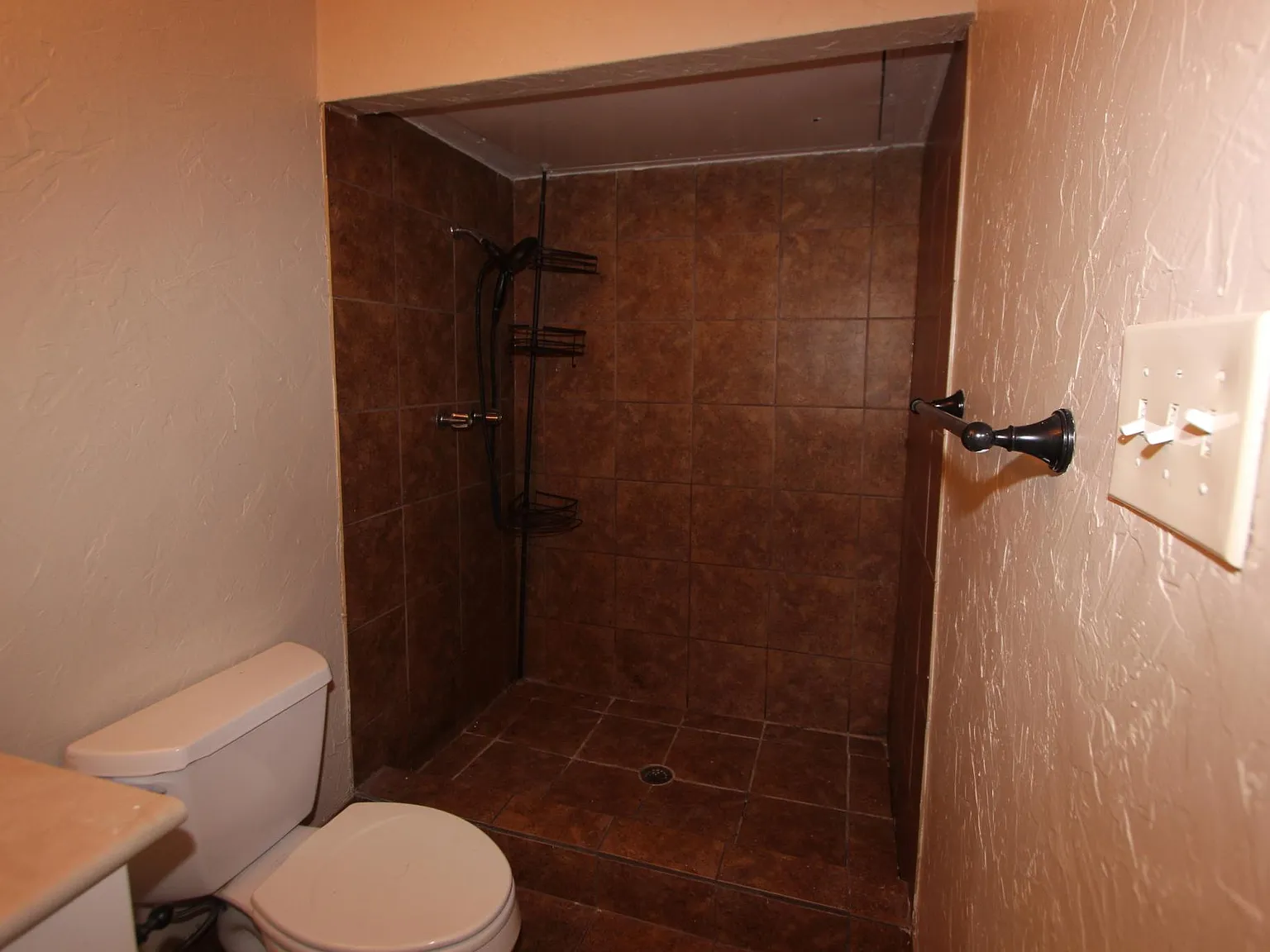 3 bed, 1424 sqft, $1,950 — Photo 3