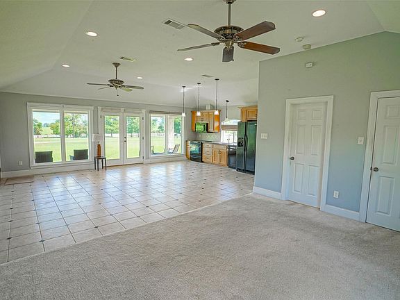 5th image of 4662 Thane Rd