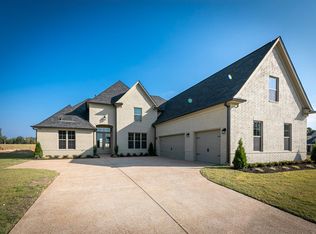 126 Fruited Plain Dr, Collierville, TN 38017