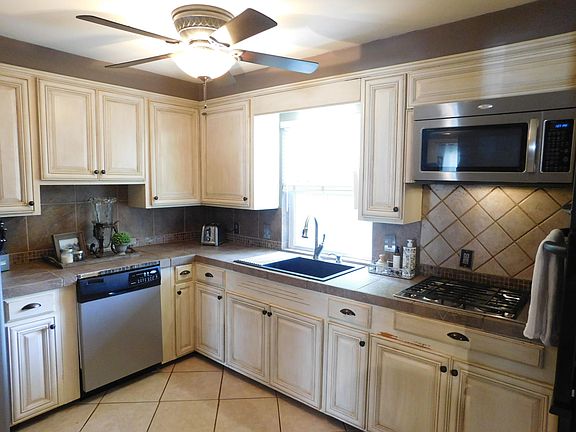 4th image of 1205 W 2nd Pl