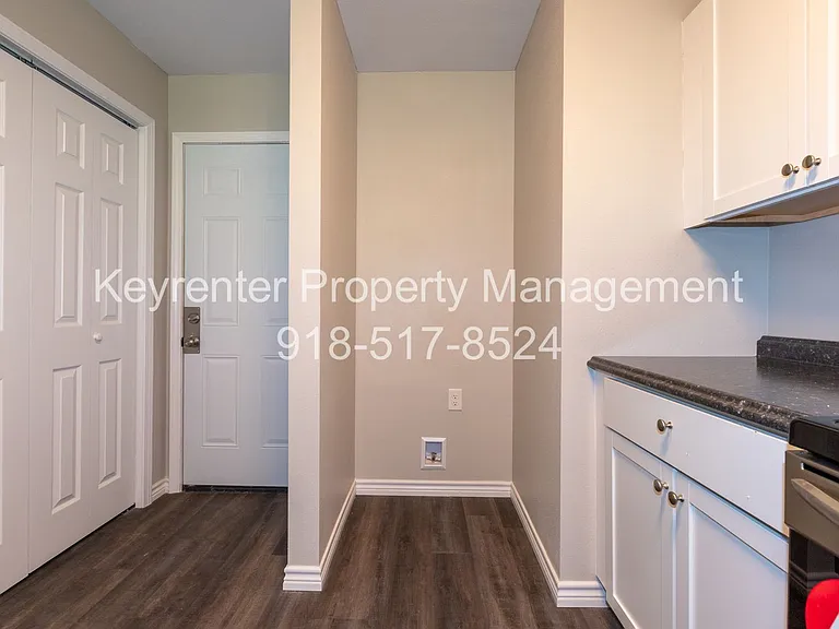 808 N Franklin Ave — Photo 15