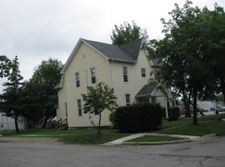 1341 Sheryl Ct, Lapeer, MI 48446