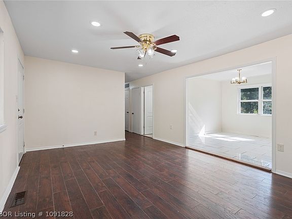 3rd image of 7501 Cheryl Ln