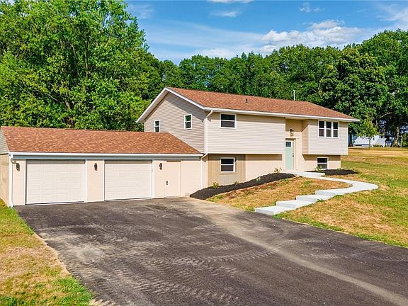 2nd image of 889 Township #217