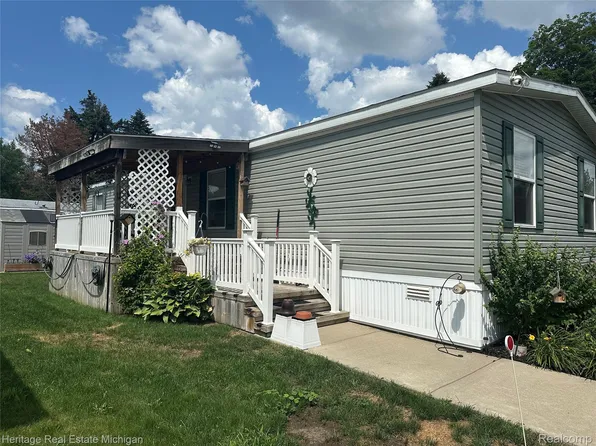 50948 Connecticut Ave, Novi, MI 48374