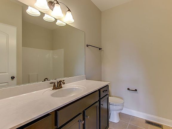 The Woodbury Bath 1 with ceramic tile