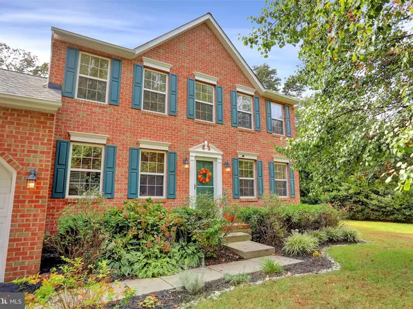 207 Weston Woods Dr, Pasadena, MD 21122