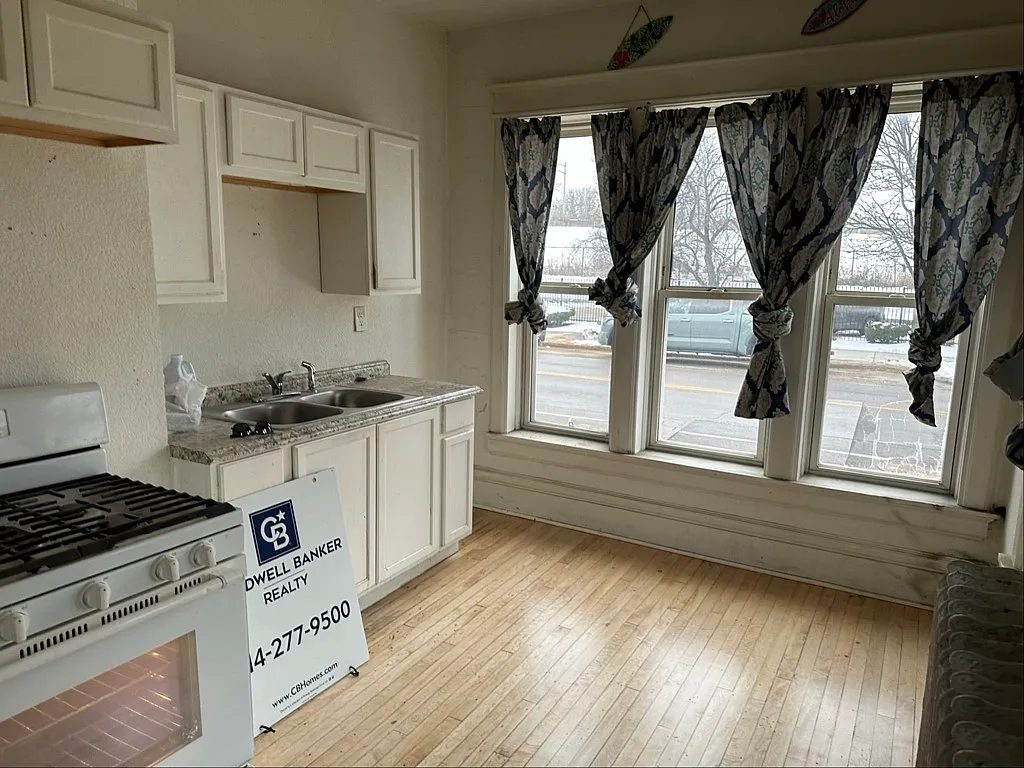 Cozy 1-Bedroom Apartment in Walkers Point, Milwaukee — Photo 4