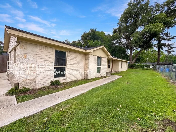 8117 Richland Dr — Photo 2