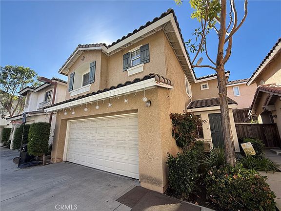 2nd image of 25323 Bayside Pl