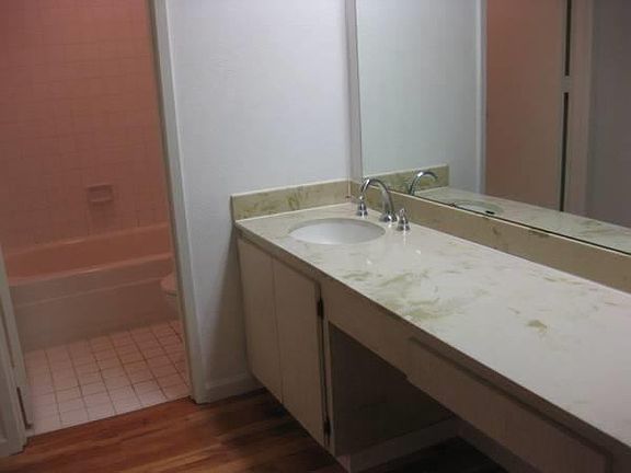 4th image of 5102 Shelter Creek Ln