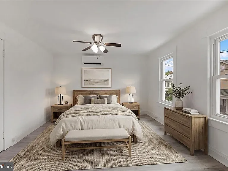 323 Fairview Ave — Photo 15
