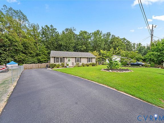 2nd image of 3707 Jackie Dr