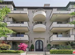 11218 Camarillo St APT 305, North Hollywood, CA 91602