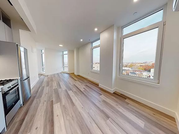 2nd image of 1060 Fulton St #4A