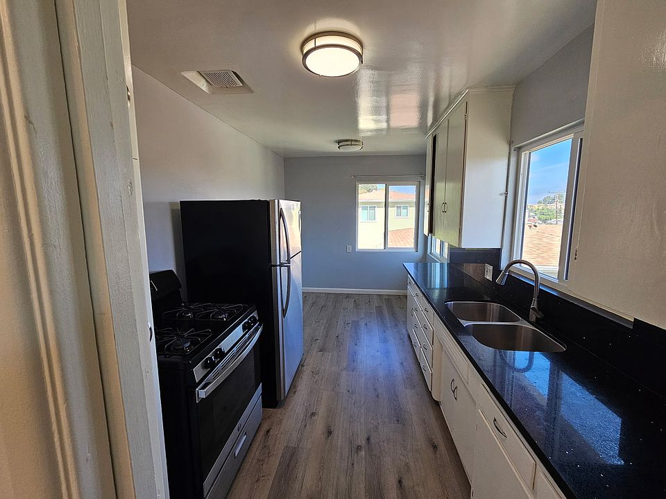 1st image of 2711 S Fremont Ave #A