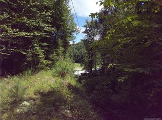 957 Gallimore Rd, Flat Rock, NC 28731