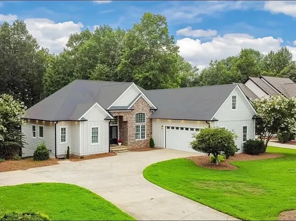 3035 Ivey Rd, Gainesville, GA 30504