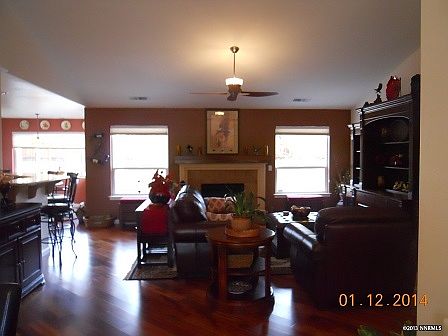 3rd image of 2957 San Mateo Dr