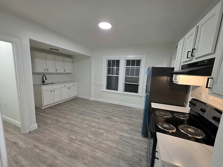 224 Whiting St #2 — Photo 4