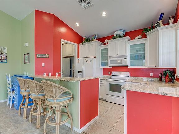 4th image of 134 Virginia Ave