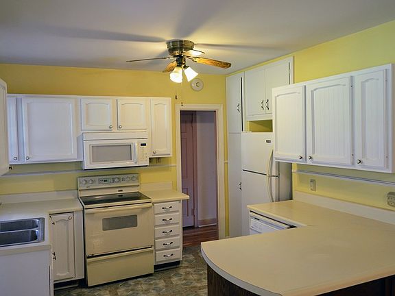 4th image of 501 E Price St