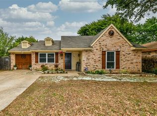 6611 Blackberry Dr, Arlington, TX 76016