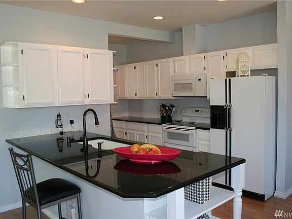 4th image of 25510 Kanasket Dr