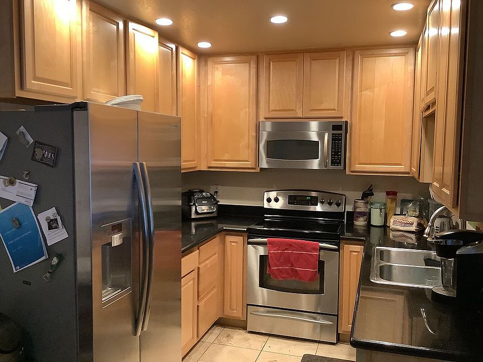 1st image of 3655 Ash St Unit 10